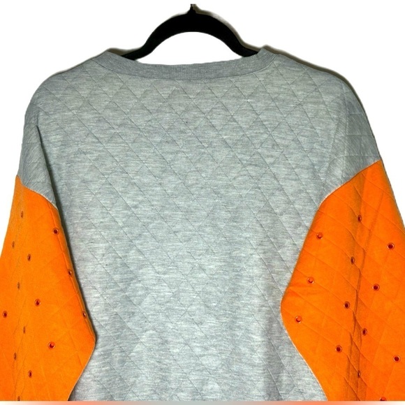 NWT Revolve English Rose Quilted Gray & Orange Sweatshirt, Soft Cotton/Poly, M - Picture 8 of 13